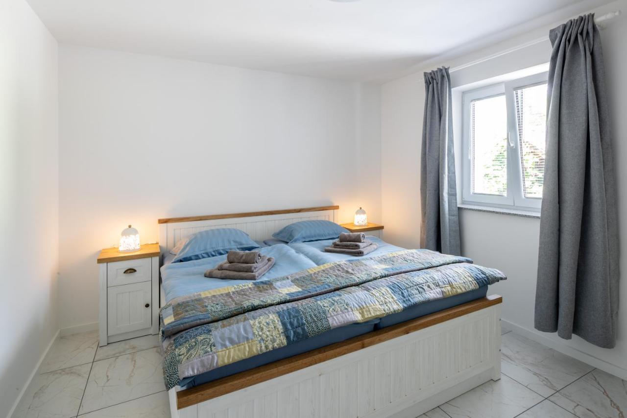 Aparthouse Jana Breg Zirovnica ภายนอก รูปภาพ