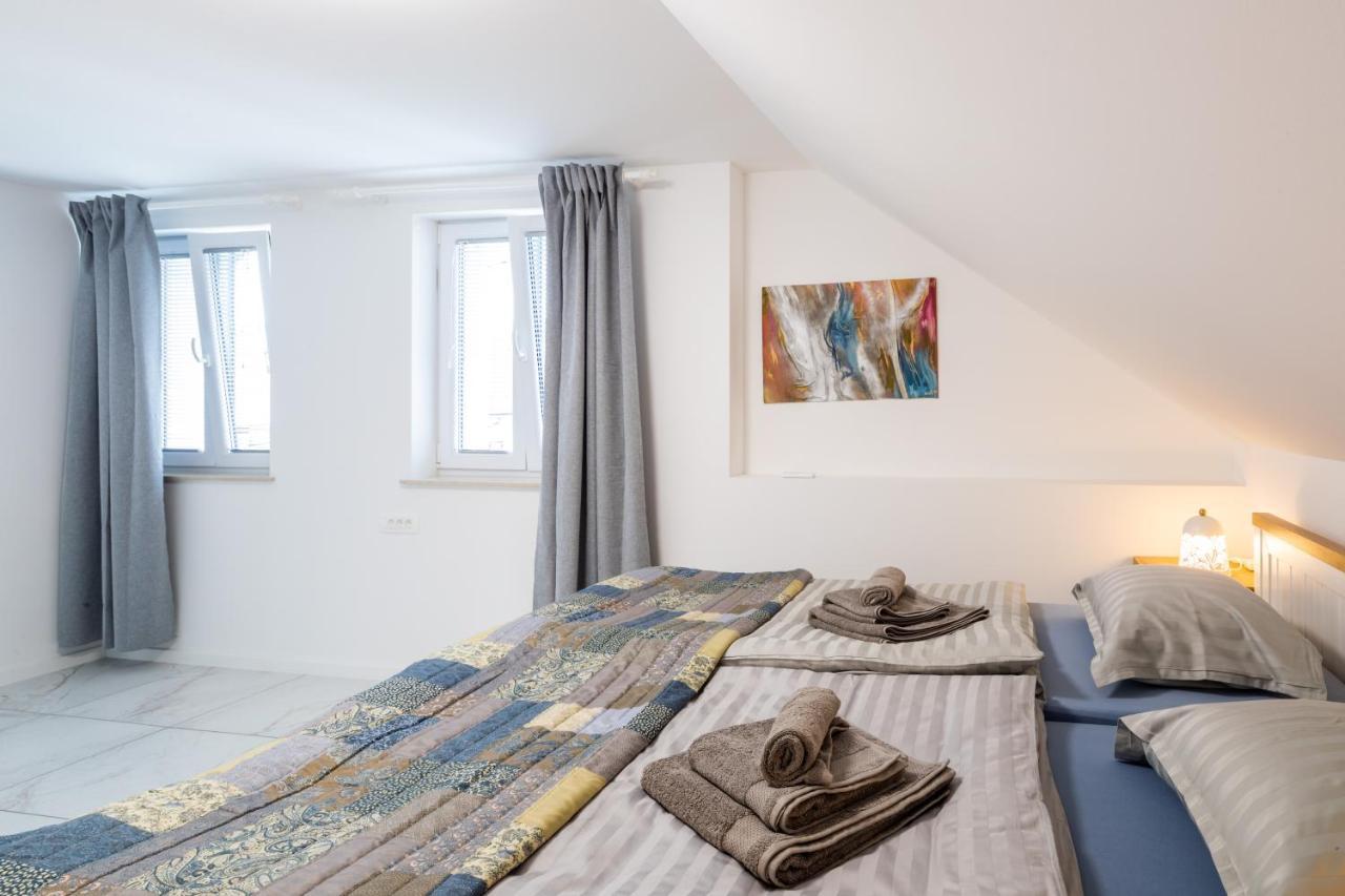 Aparthouse Jana Breg Zirovnica ภายนอก รูปภาพ