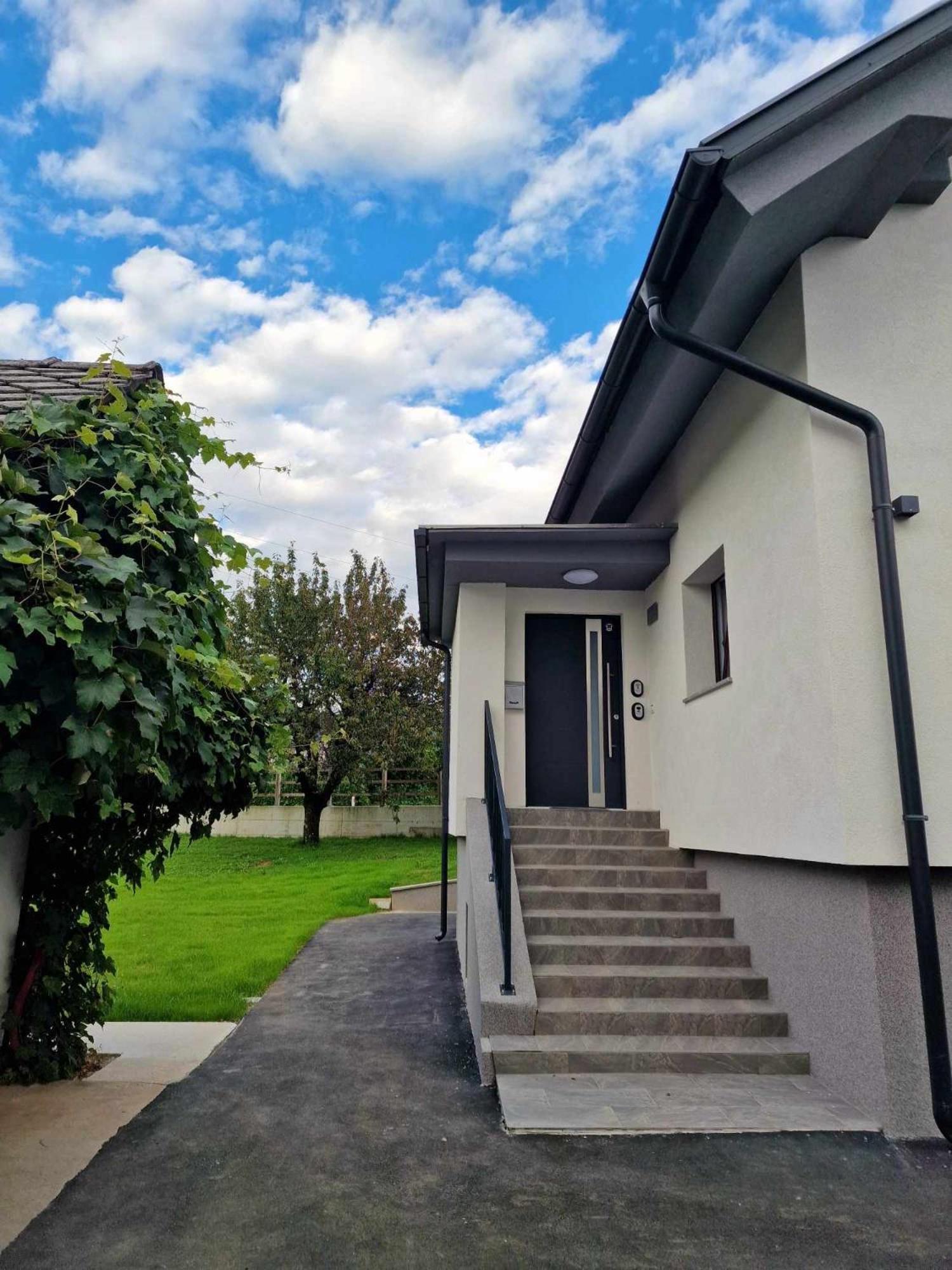 Aparthouse Jana Breg Zirovnica ภายนอก รูปภาพ